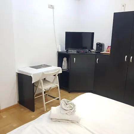Mega Mall Monza National Arena Apartment *